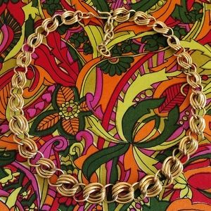 Vintage Monet Gold-Plated Triple-Link  Graduated Necklace